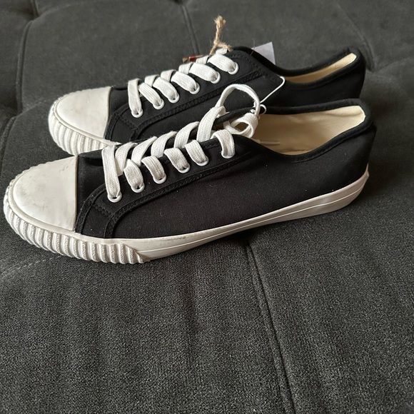 NWT Bata Bullets men’s size 9 sneaker - Picture 3 of 10